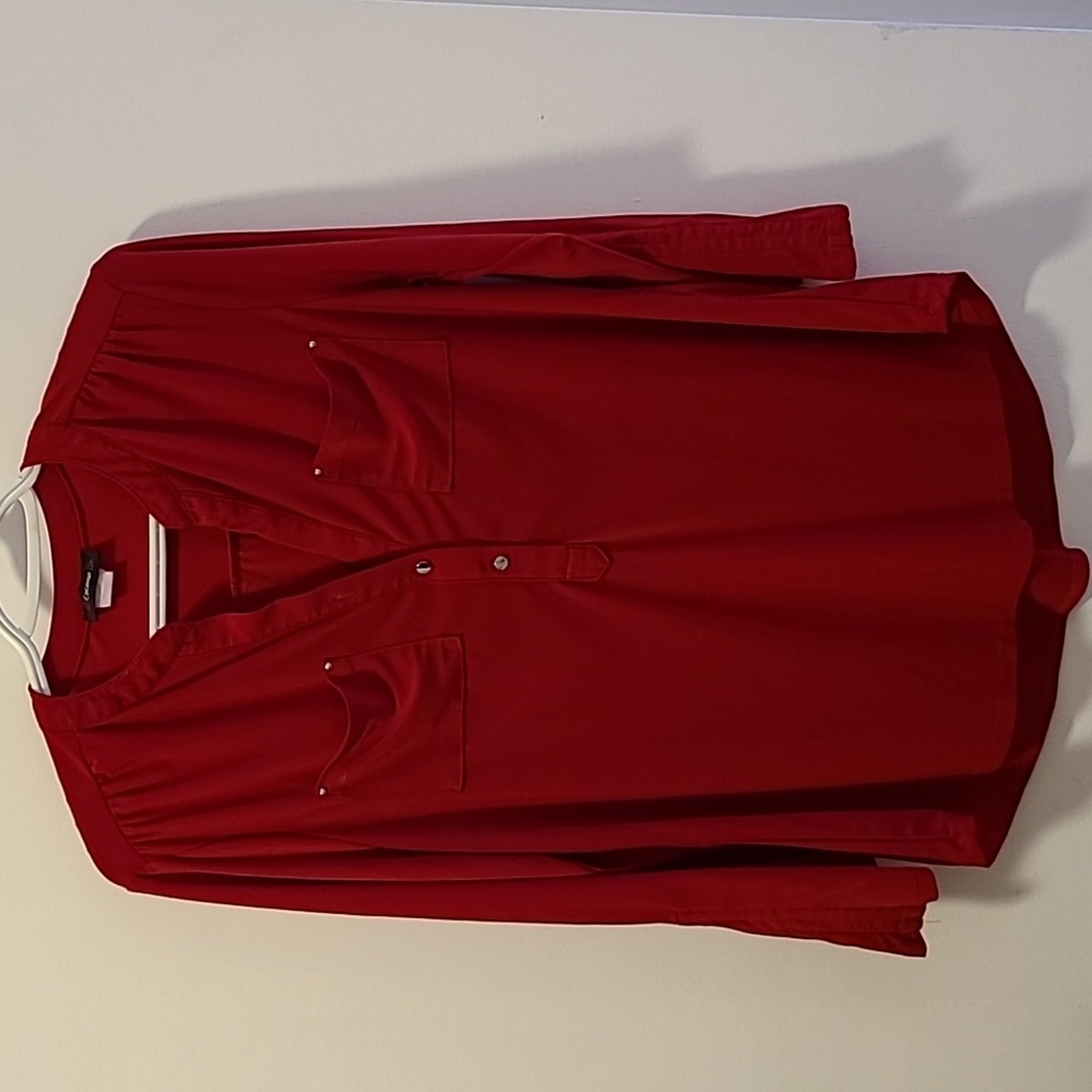 💥4/$20💥 Red shirt